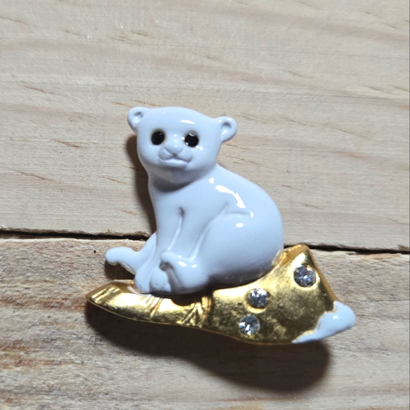 Danecraft Jewelry - Danecraft Vintage White Enamel Polar Bear Cub Brooch signed New Old Stock